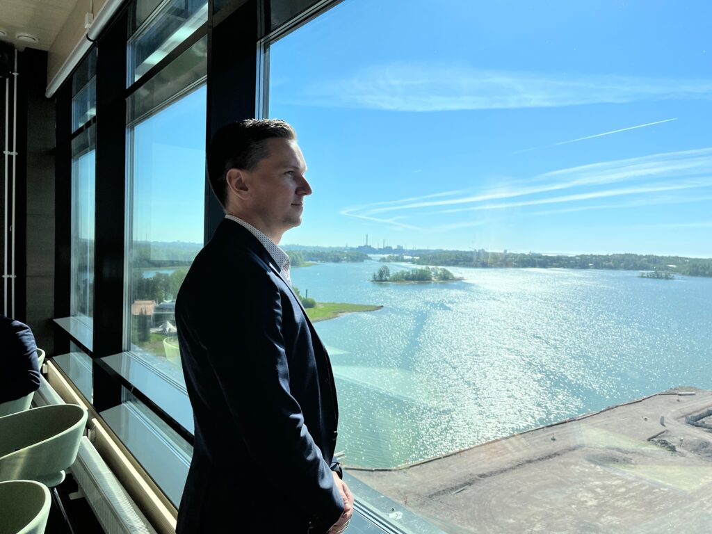 Picture of Kai Lempinen looking at the ocean for bolg post IAM solution